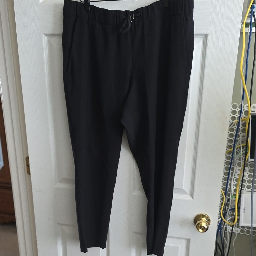 Lululemon On The Fly 7/8 Pants